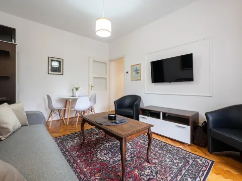 Izdavanje, stan, 40m², Centar, Podgorica - image 13