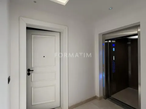 Prodaja, četvorosoban stan, 261m², Vračar Hram, Vračar Sve Podlokacije - image 19