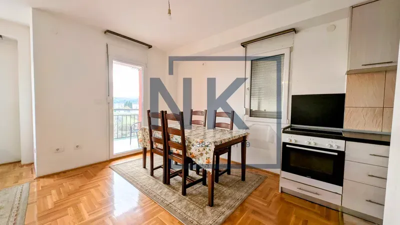 Rent, three bedroom apartment, 92m², 1 maj, Podgorica
