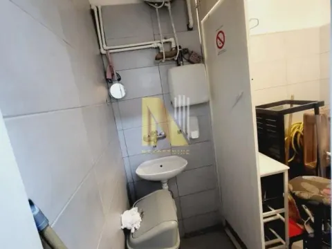 Prodaja, poslovni prostor, 20m², Novo naselje, Novi Sad - image 9