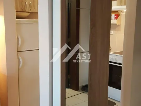 Izdavanje, dvosoban stan, 40m², Adamovićevo Naselje, Novi Sad Sve Podlokacije - image 3