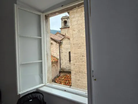 Sale, three bedroom apartment, 72m², Stari Grad Kotor, Kotor - image 6