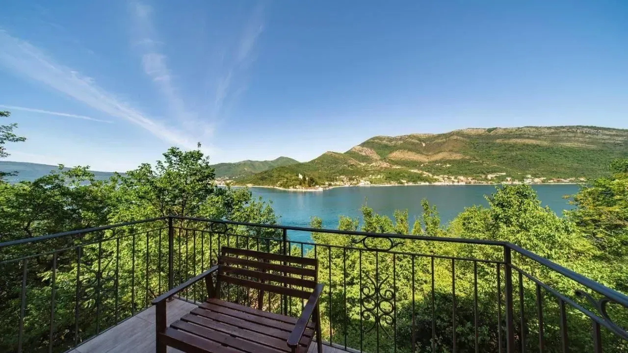 Sale, house, 148m², Tivat, Crna Gora