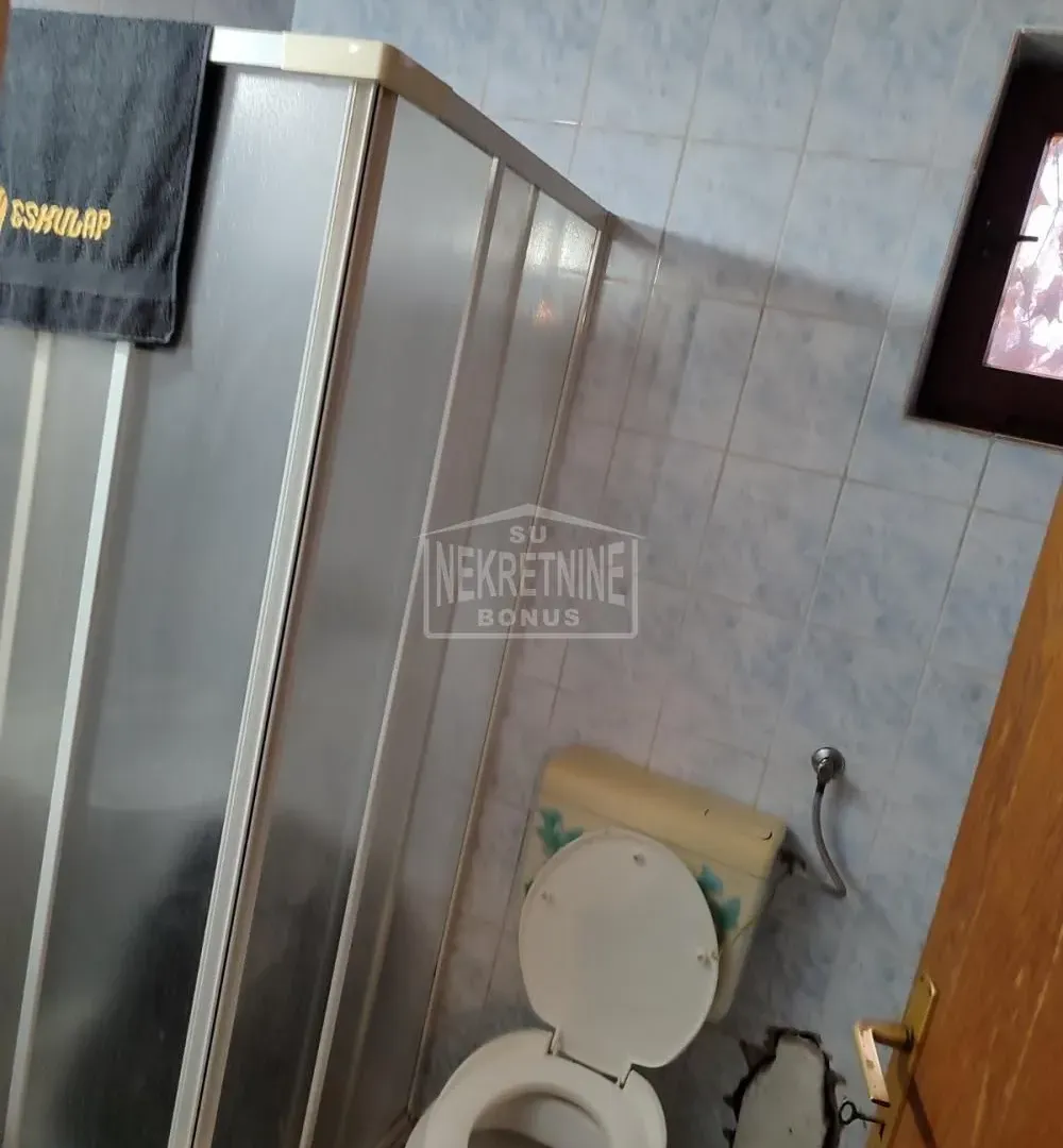 Prodaja, kuća, 270m², Železničko Naselje, Subotica