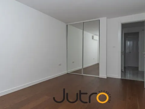 Rent, three bedroom apartment, 100m², Gorica C, Podgorica - image 6