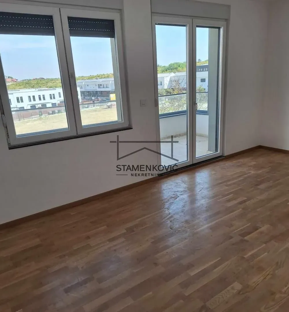 Prodaja, četvorosoban stan, 85m², Mišeluk, Petrovaradin