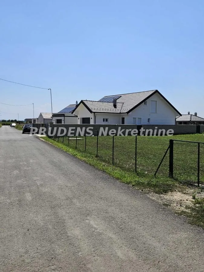 Prodaja, plac, 630m², Jakovo, Surčin