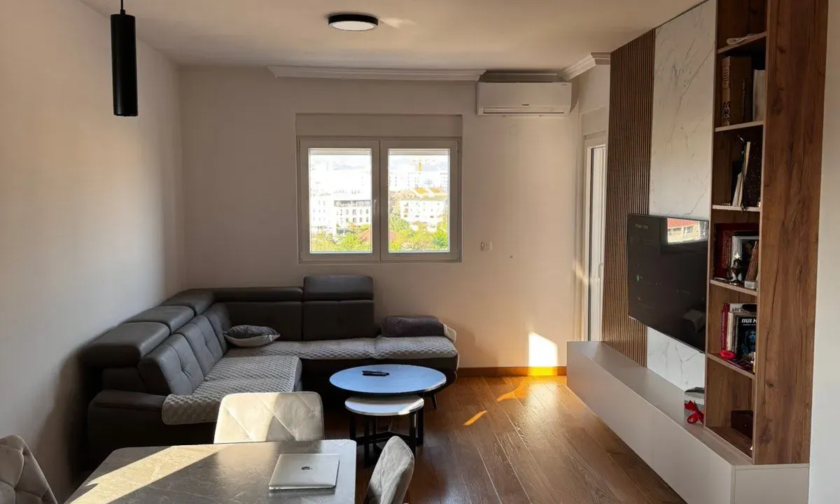 Prodaja, dvosoban stan, 72m², New City, Podgorica