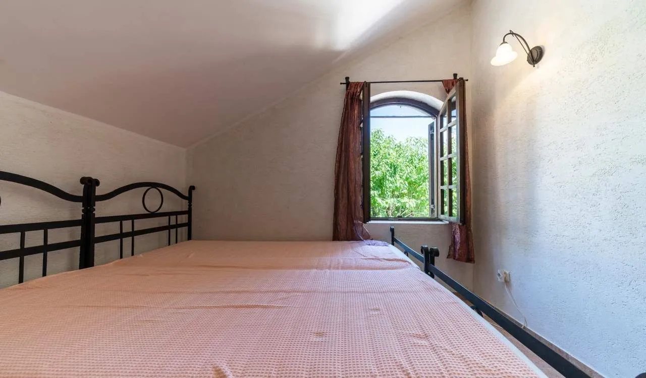 Prodaja, kuća, 278m², Stoliv, Kotor