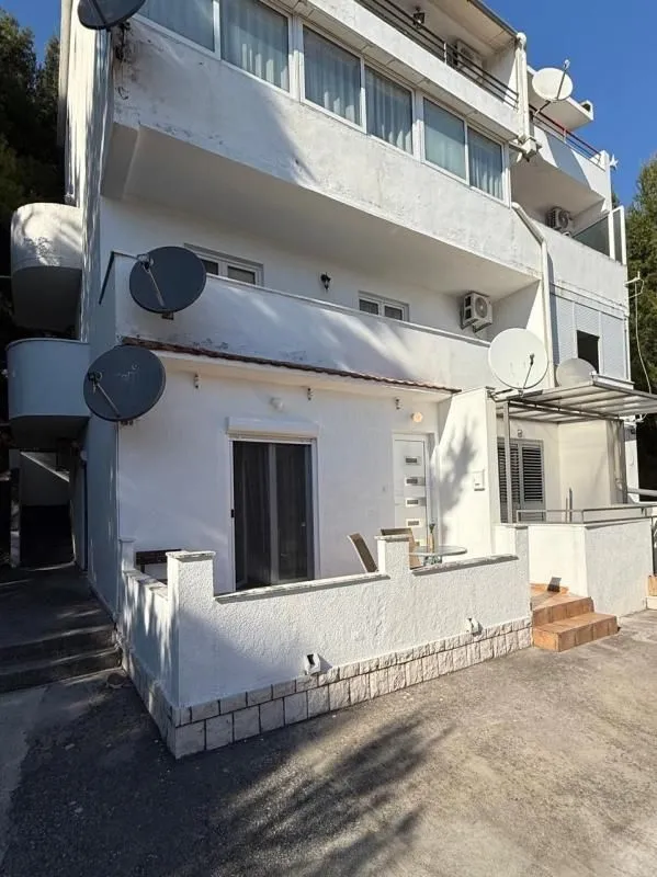 Sale, one bedroom apartment, 50m², Petrovac, Budva