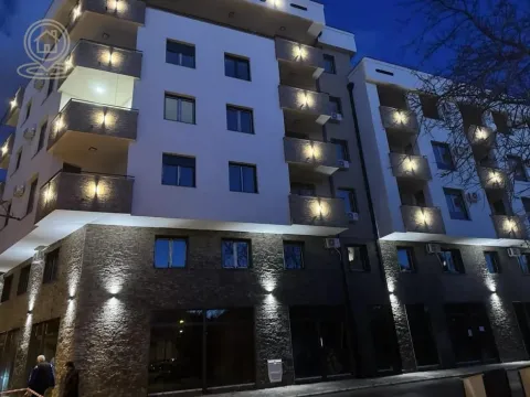 Prodaja, trosoban stan, 120m², Grbavica, Novi Sad Sve Podlokacije - image 2