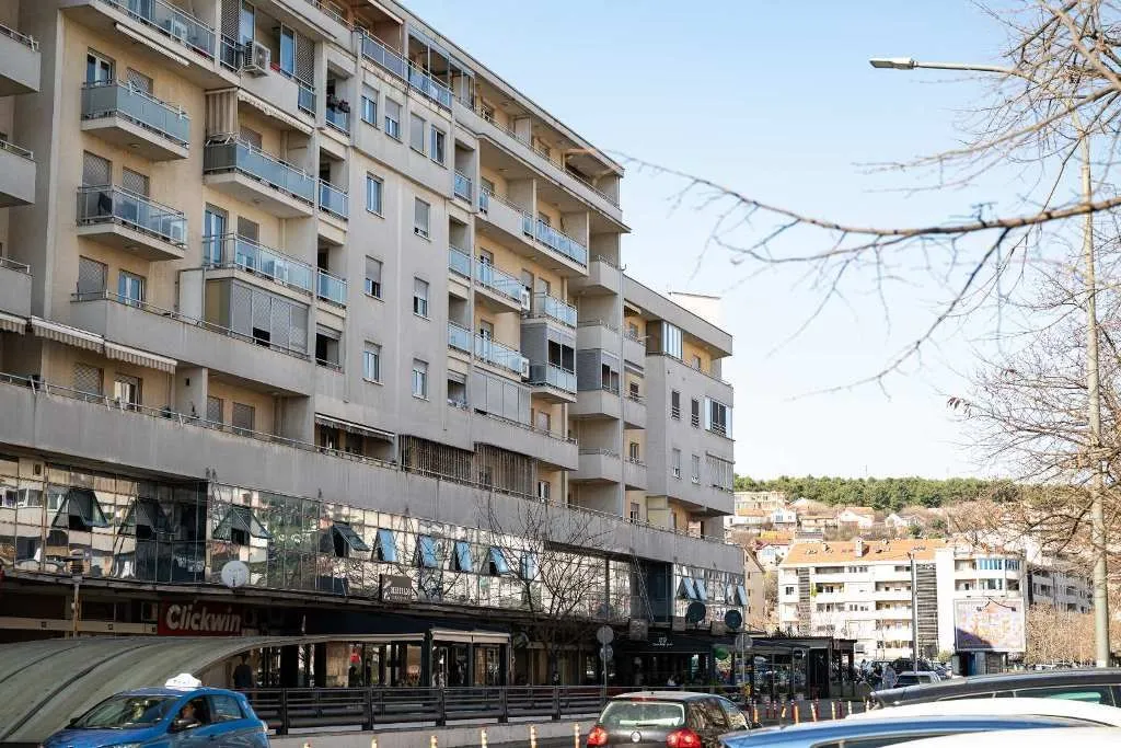 Rent, office space, 52m², Preko Morače, Podgorica