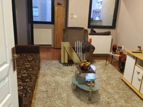 Izdavanje, dvosoban stan, 39m², Grbavica, Novi Sad Sve Podlokacije