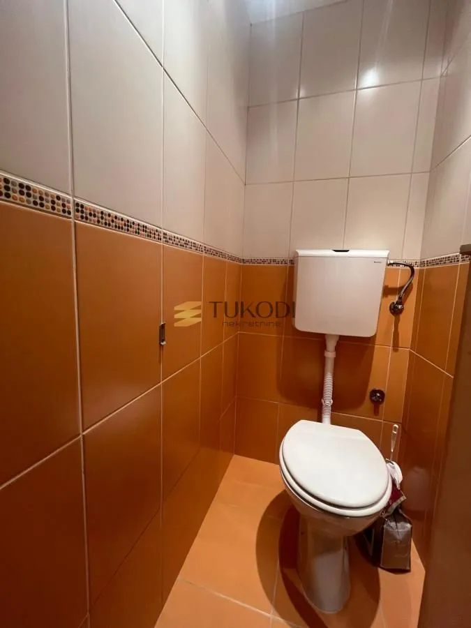 Prodaja, trosoban stan, 87m², Betanija, Novi Sad Sve Podlokacije