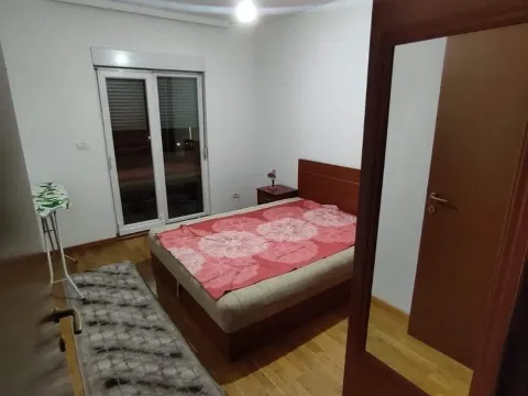 Izdavanje, jednosoban stan, 53m², City Kvart, Podgorica - image 4