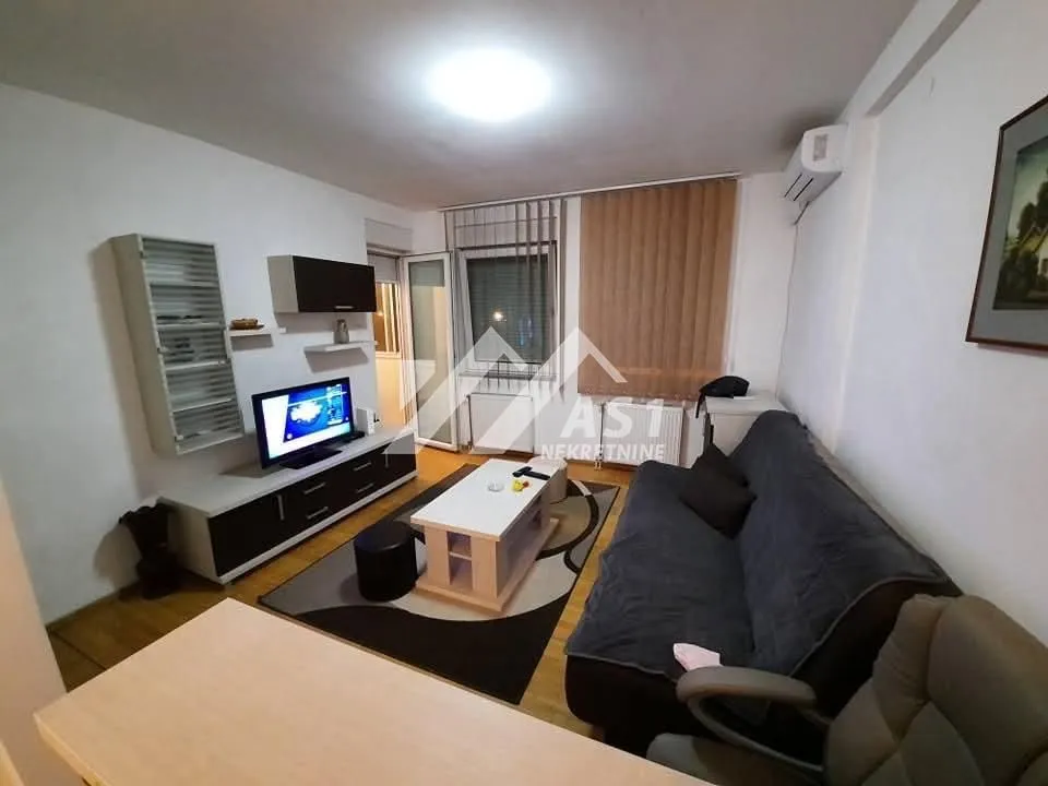 Izdavanje, jednosoban stan, 40m², Podbara, Novi Sad Sve Podlokacije