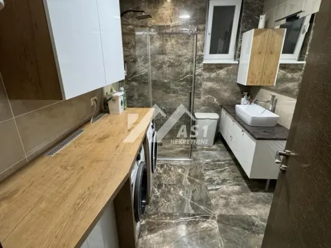 Izdavanje, kuća, 250m², Adice, Novi Sad Sve Podlokacije - image 6