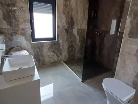 Prodaja, kuća, 296m², Budva, Crna Gora - image 15