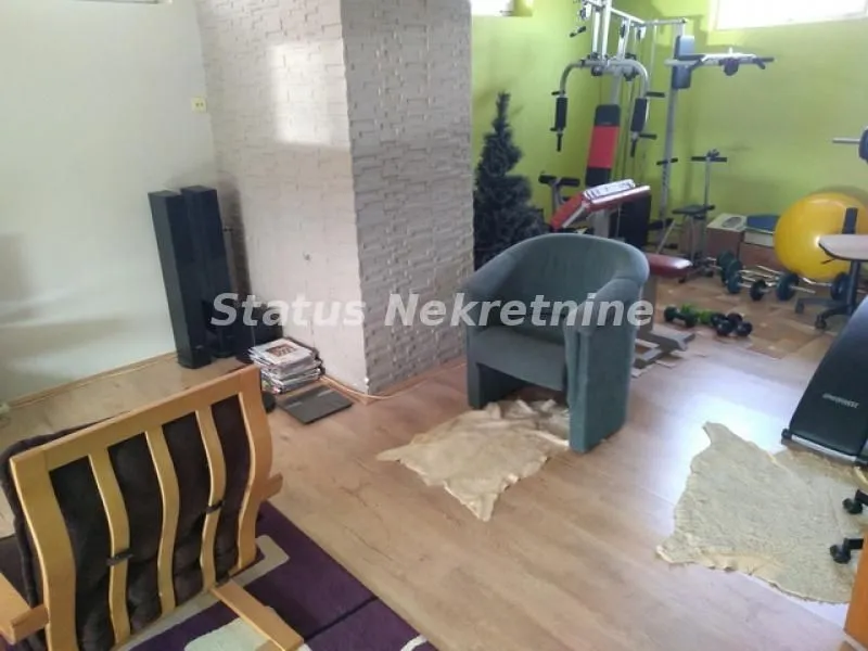 Prodaja, kuća, 450m², Temerin, Novi Sad