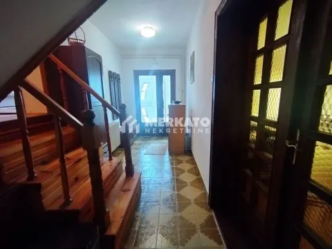 Prodaja, kuća, 236m², Elemir, Zrenjanin - image 9