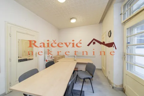 Prodaja, trosoban stan, 92m², Stari Grad, Beograd - image 11