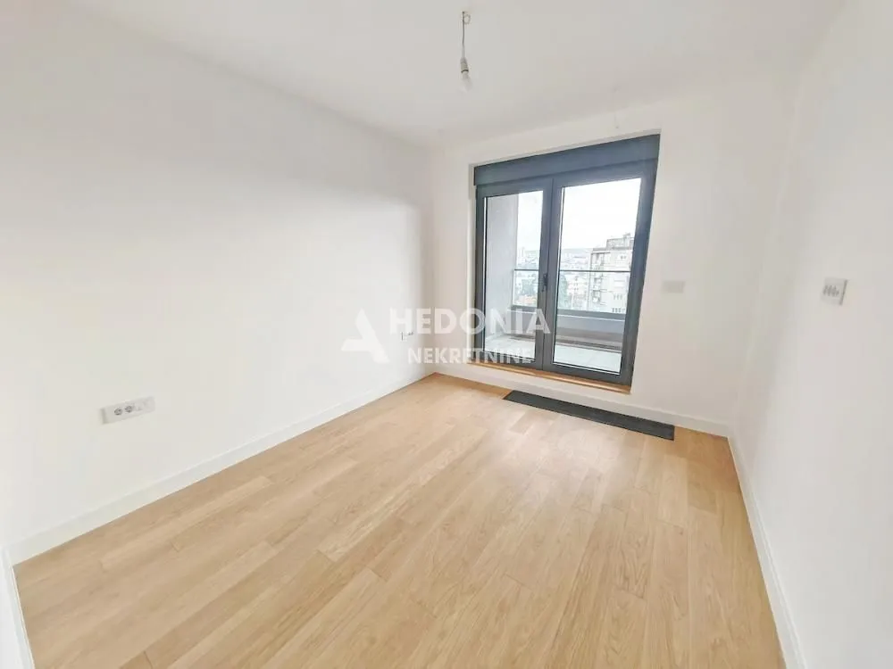 Prodaja, trosoban stan, 131m², Autokomanda, Voždovac Sve Podlokacije