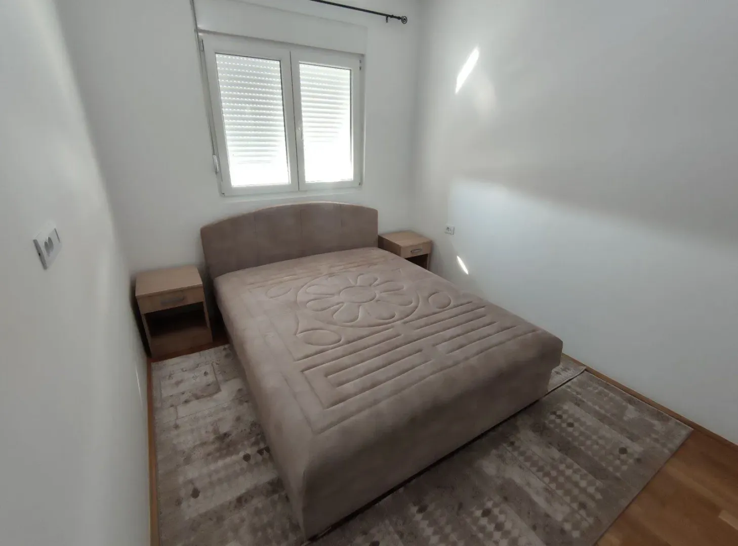 Izdavanje, jednosoban stan, 48m², Stari Aerodrom, Podgorica