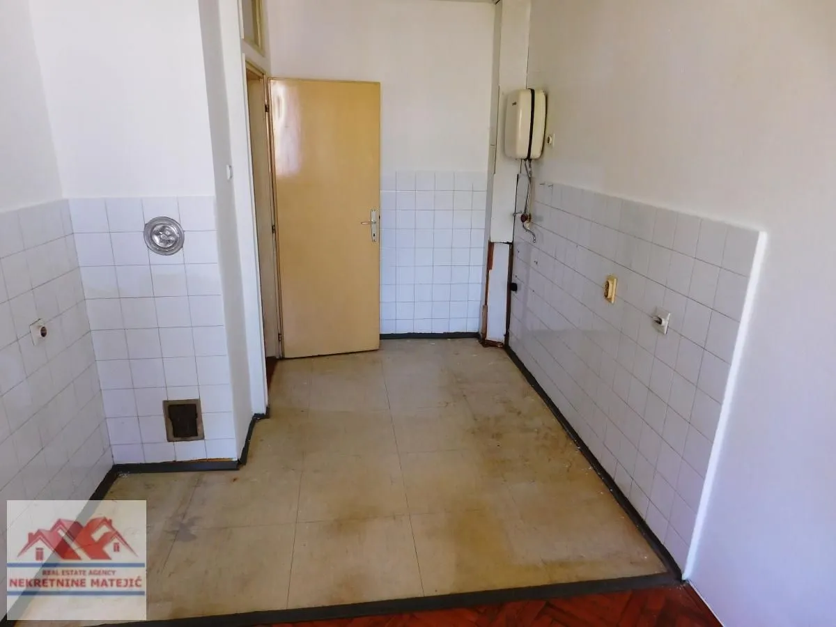 Prodaja, jednosoban stan, 42m², Stanovo, Kragujevac