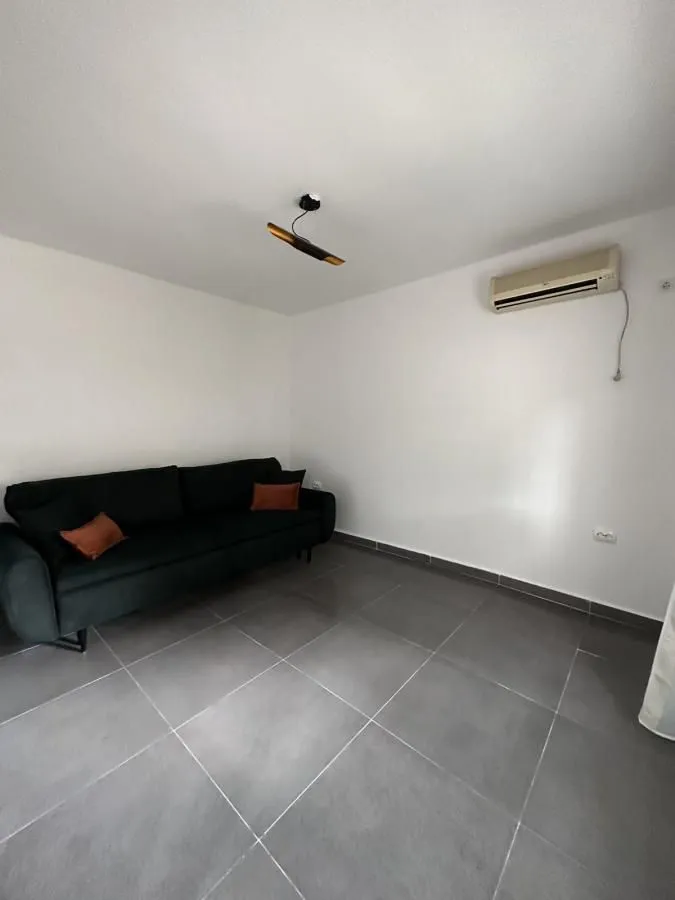 Sale, house, 120m², Bar, Crna Gora