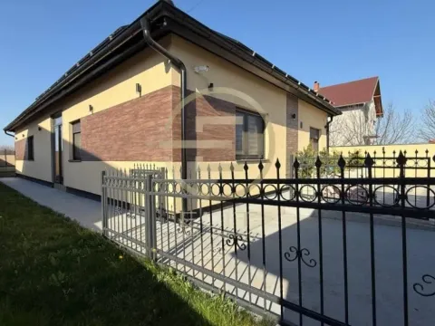 Prodaja, kuća, 165m², Petrovaradin, Novi Sad - image 21