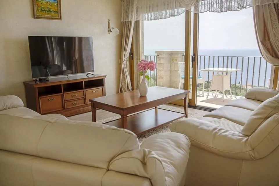 Sale, house, 300m², Reževići, Budva