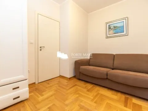 Sale, one bedroom apartment, 79m², Herceg Novi, Crna Gora - image 2