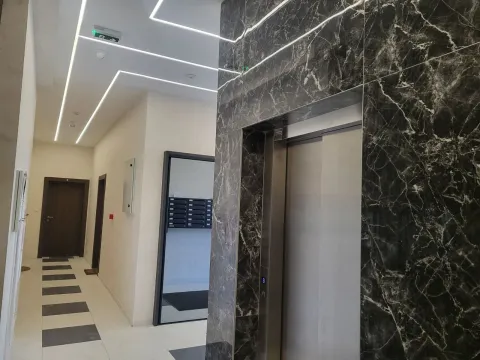 Prodaja, četvorosoban stan, 87m², Bulevar patrijarha Pavla, Novi Sad Sve Podlokacije - image 2