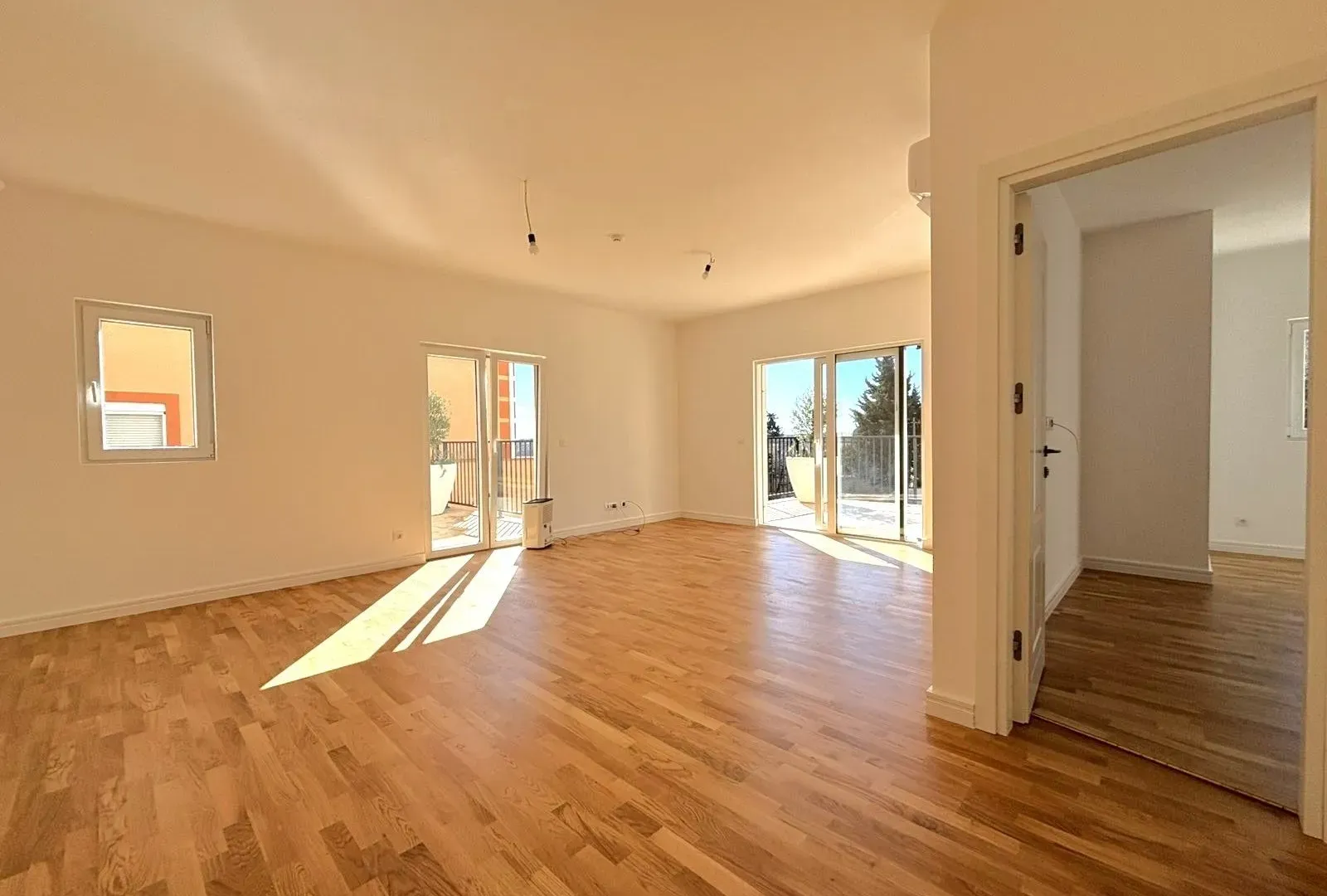 Sale, one bedroom apartment, 63m², Sutomore, Bar