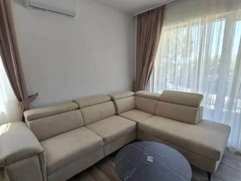 Izdavanje, garsonjera, 35m², Gradiošnica, Tivat