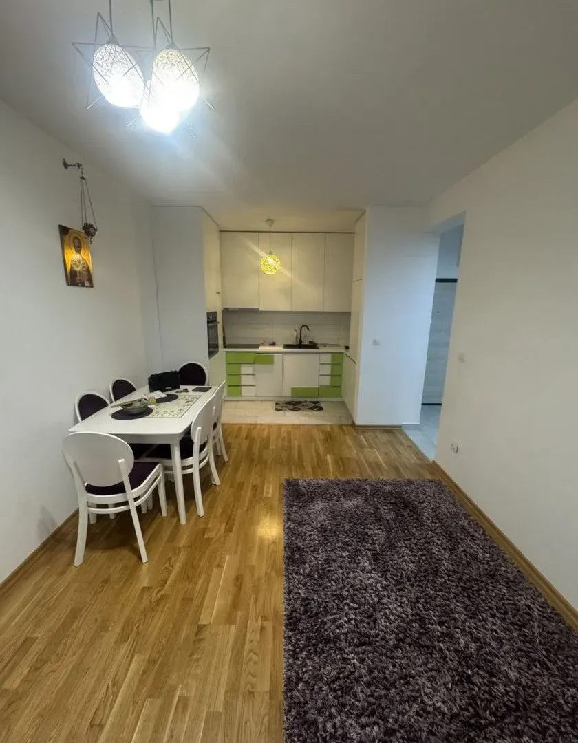 Izdavanje, dvosoban stan, 70m², Tuški Put, Podgorica