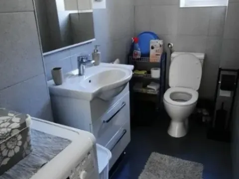 Rent, one bedroom apartment, 50m², Đenovići, Herceg Novi - image 6