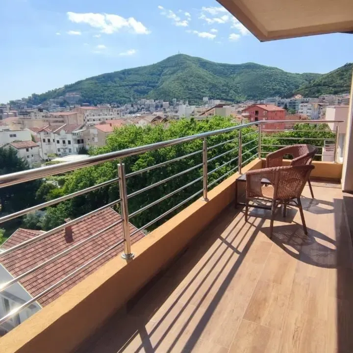 Prodaja, trosoban stan, 85m², Budva okolina, Budva