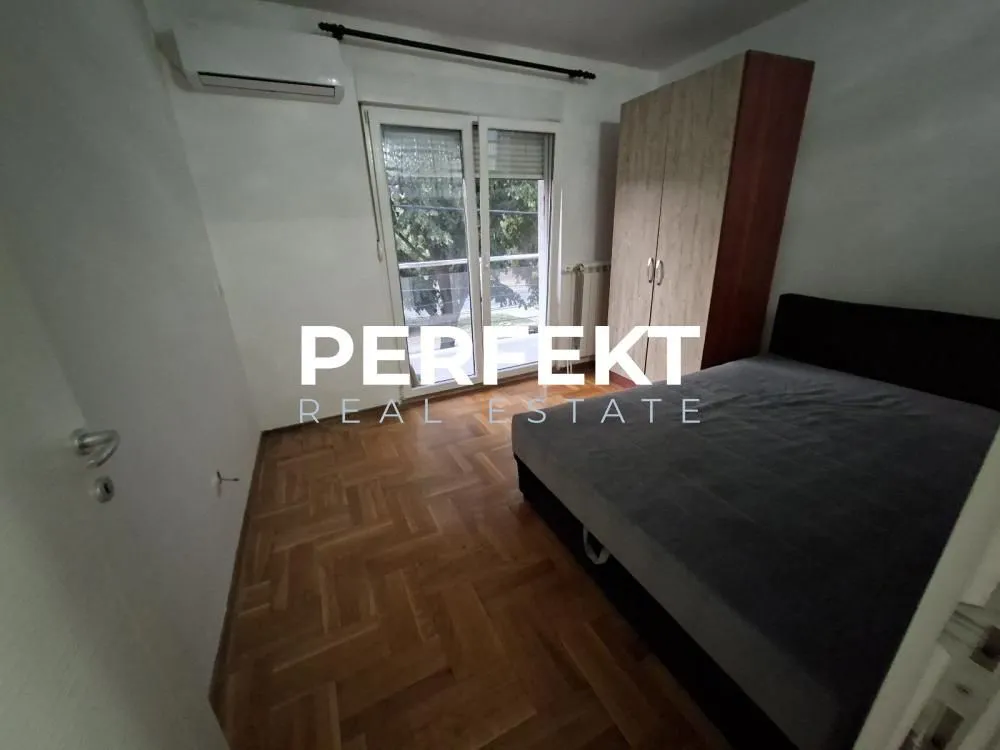 Izdavanje, jednosoban stan, 44m², Kotež 1, Pančevo