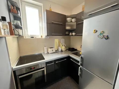 Izdavanje, dvosoban stan, 43m², Bulevar Evrope, Novi Sad Sve Podlokacije - image 8