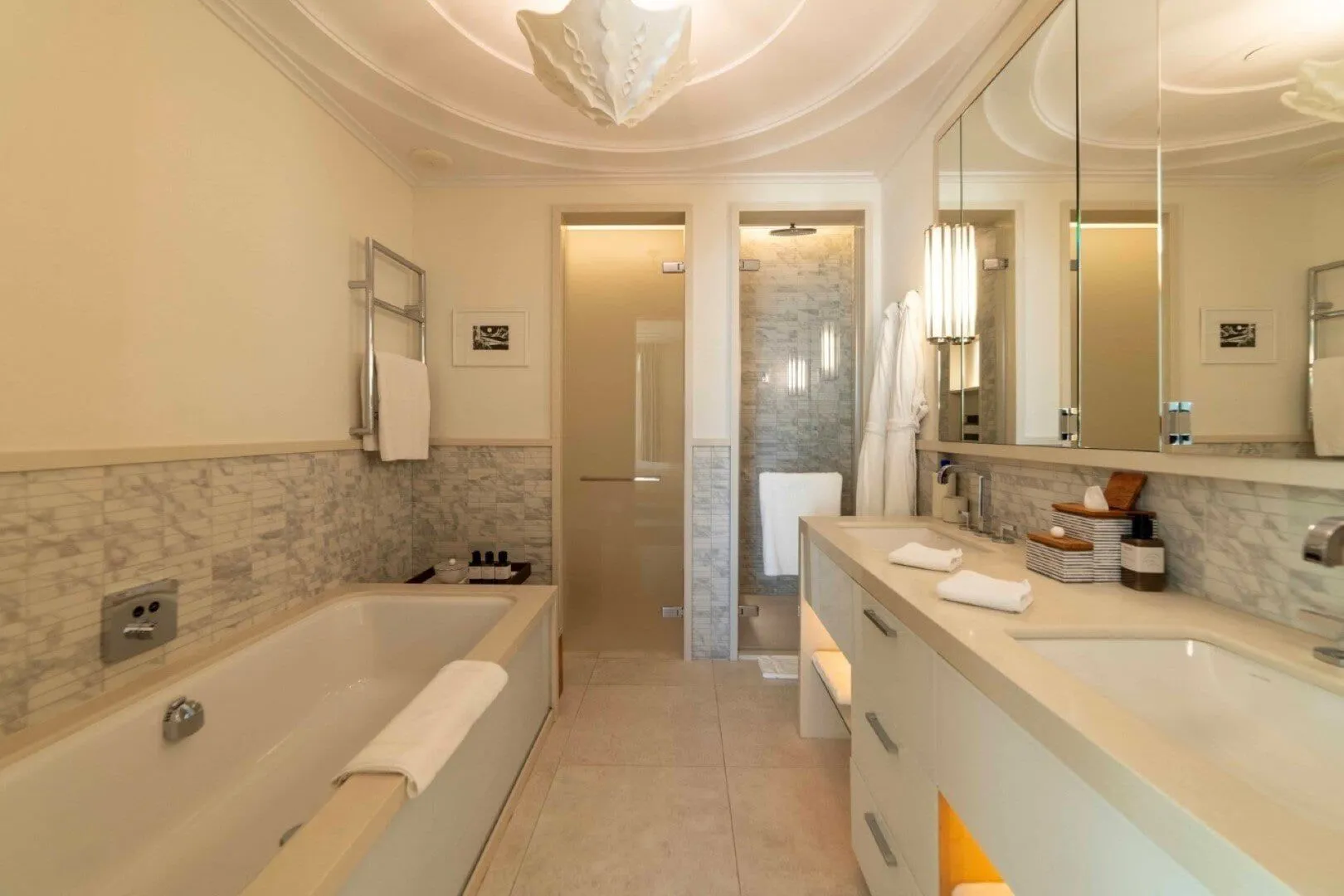 Prodaja, dvosoban stan, 140m², Porto Montenegro, Tivat
