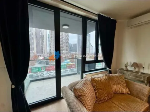 Izdavanje, trosoban stan, 86m², Savski Venac, Beograd - image 10