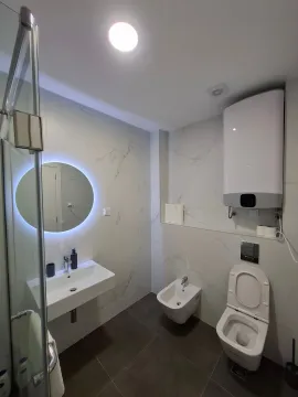 Sale, two bedroom apartment, 71m², Bečići, Budva - image 5