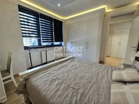 Rent, two bedroom apartment, 54m², Savski Venac, Beograd - image 7