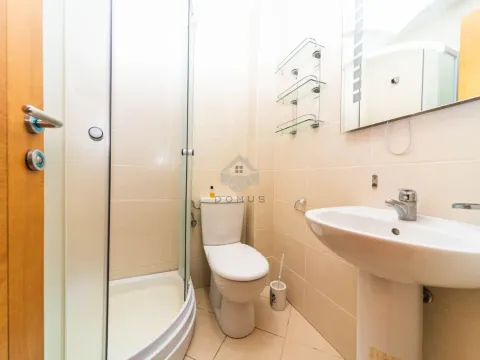 Izdavanje, dvosoban stan, 75m², Pobrežje, Podgorica - image 9