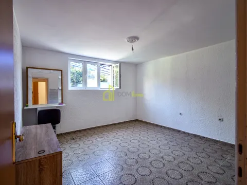 Sale, house, 303m², Konik, Podgorica - image 14