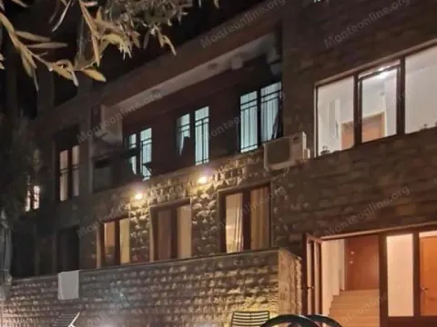 Sale, one bedroom apartment, 54m², Petrovac, Budva - image 2