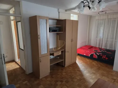Izdavanje, jednosoban stan, 42m², Liman 4, Novi Sad Sve Podlokacije