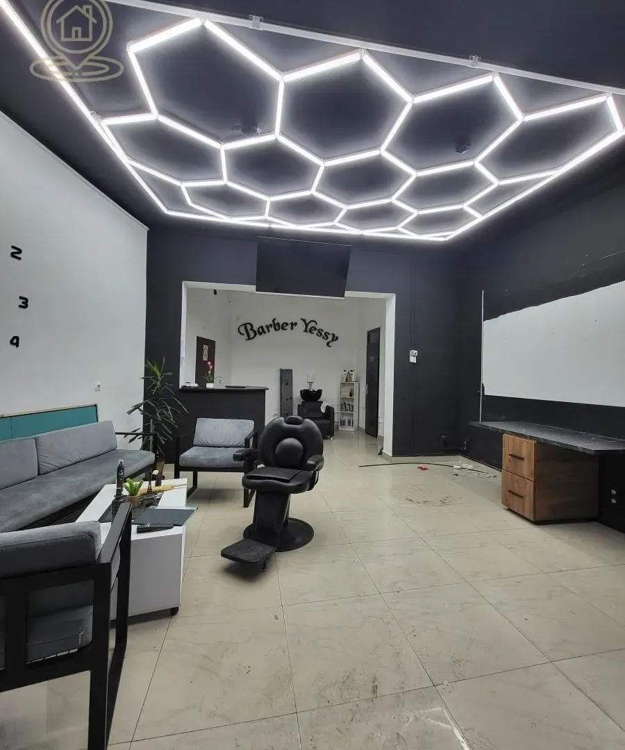 Rent, office space, 45m², Crveni Krst, Niš