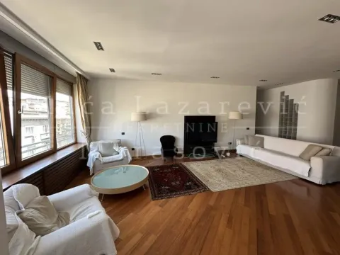 Izdavanje, četvorosoban stan, 118m², Vračar Hram, Vračar Sve Podlokacije - image 3